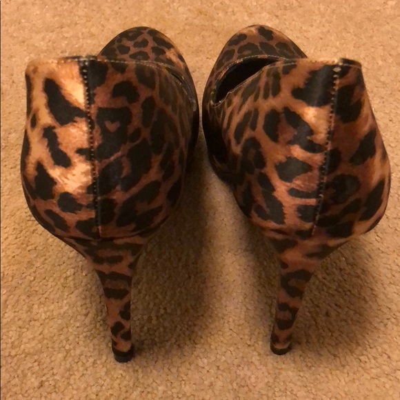 High Heels - Picture 2 of 3